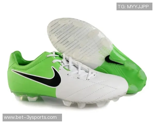 耐克足球鞋推荐哪款最适合你的需求与风格选择指南 耐克足球鞋推荐哪款最适合你的需求与风格选择指南