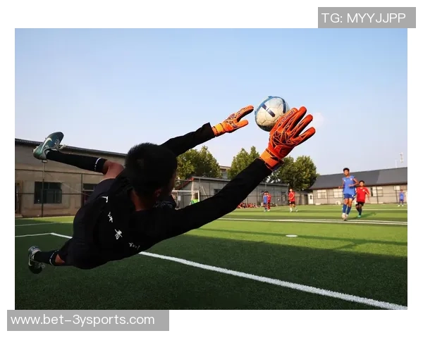 足球场上的梦想与拼搏青春的旋律 足球场上的梦想与拼搏青春的旋律