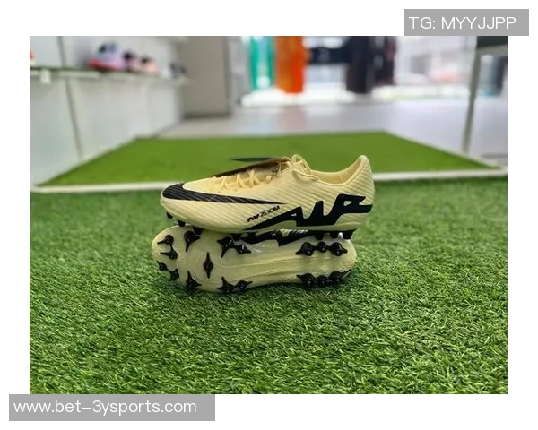 适合宽脚型的AG足球鞋推荐助你在场上尽情发挥实力